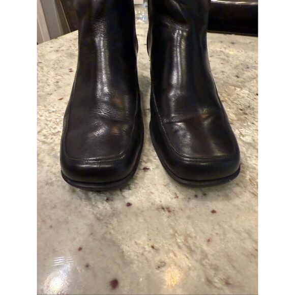Easy Spirit Black Esmarmota Square Toe Leather Ankle Boot sz 6-1/2 - Picture 3 of 9